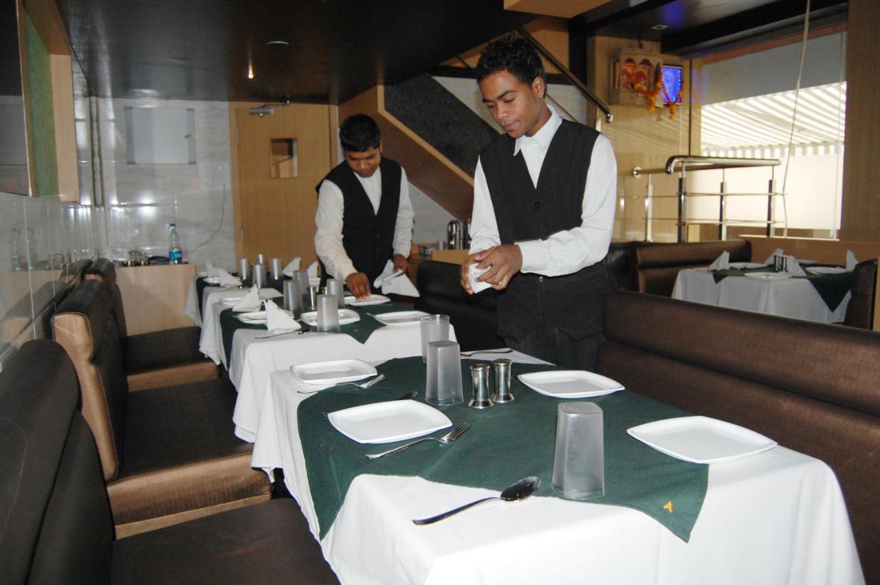 Hotel Aishwarya Residency Navi Mumbai Extérieur photo