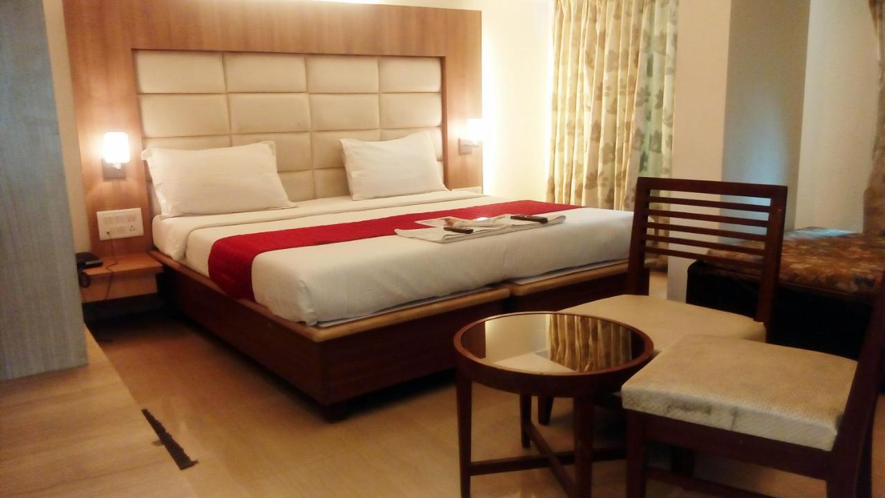 Hotel Aishwarya Residency Navi Mumbai Extérieur photo
